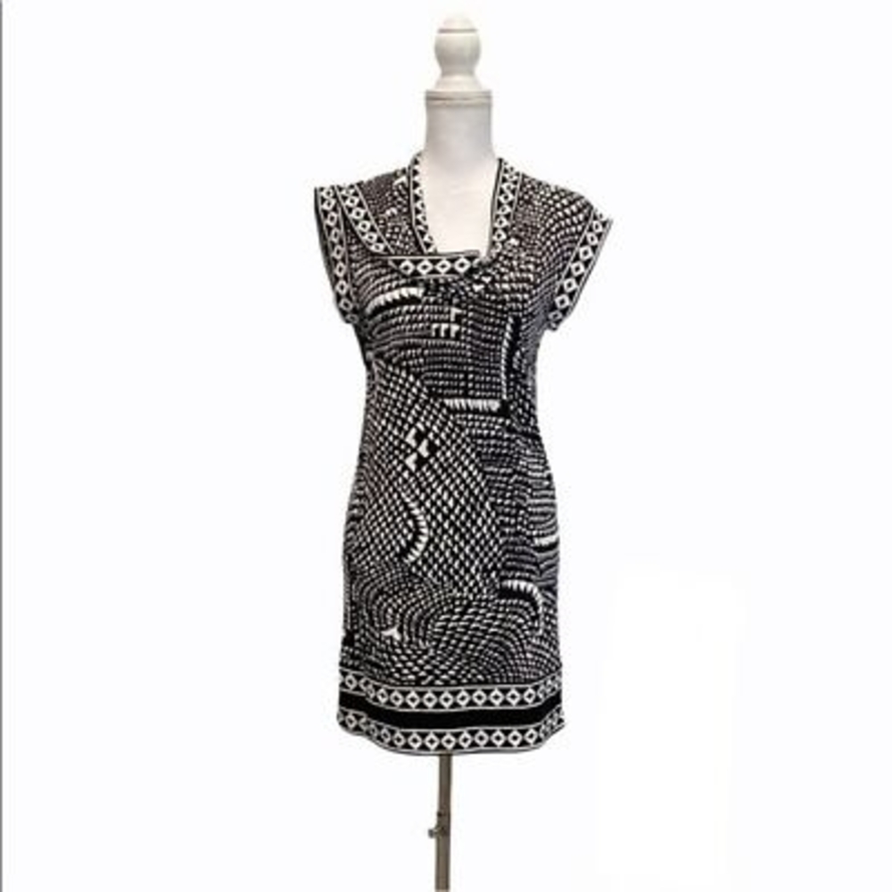 BCBGMaxAzria Black and White Graphic Dress